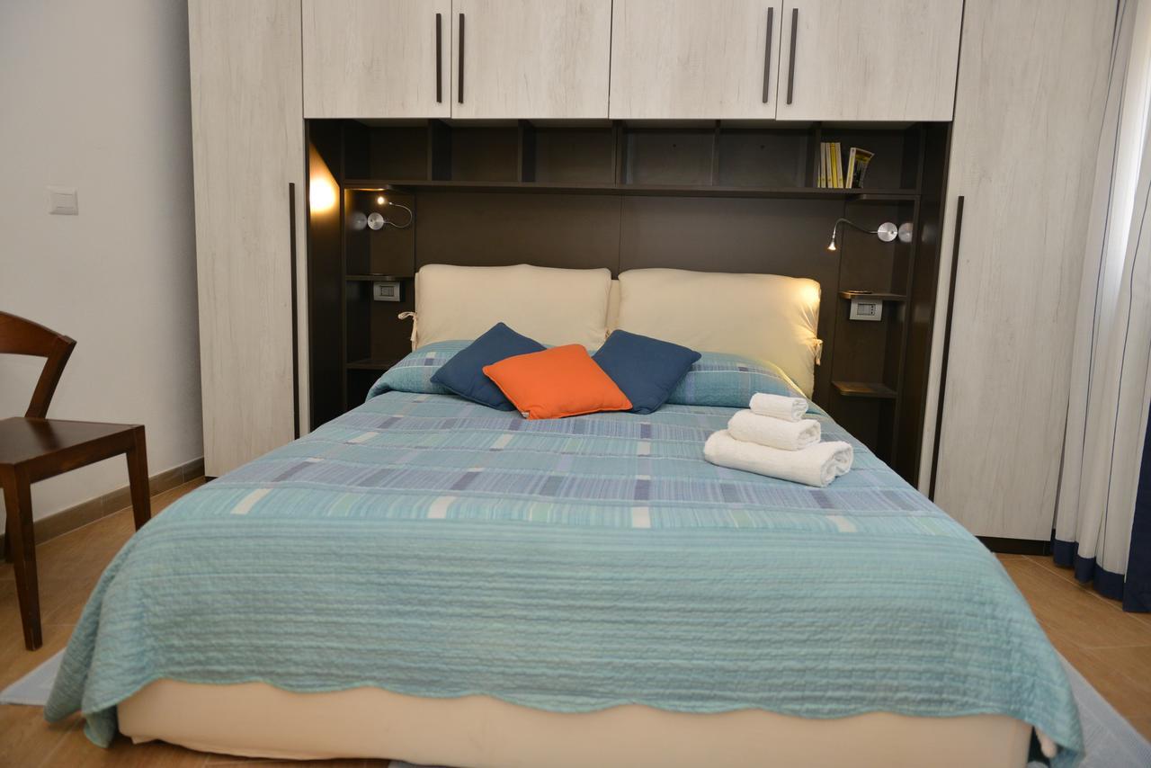 La Fonte Dell'Ulivo 3 Bed & Breakfast La Maddalena  Ngoại thất bức ảnh